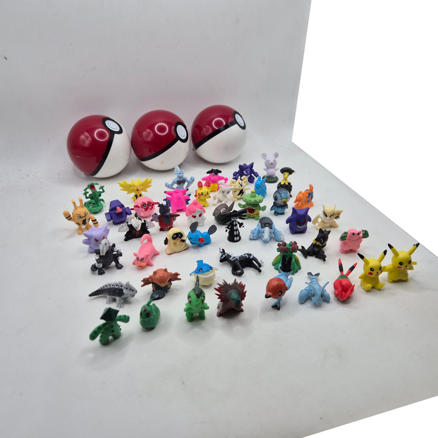 48x RL Pokemon Mini Figuren + 3 Pokebälle