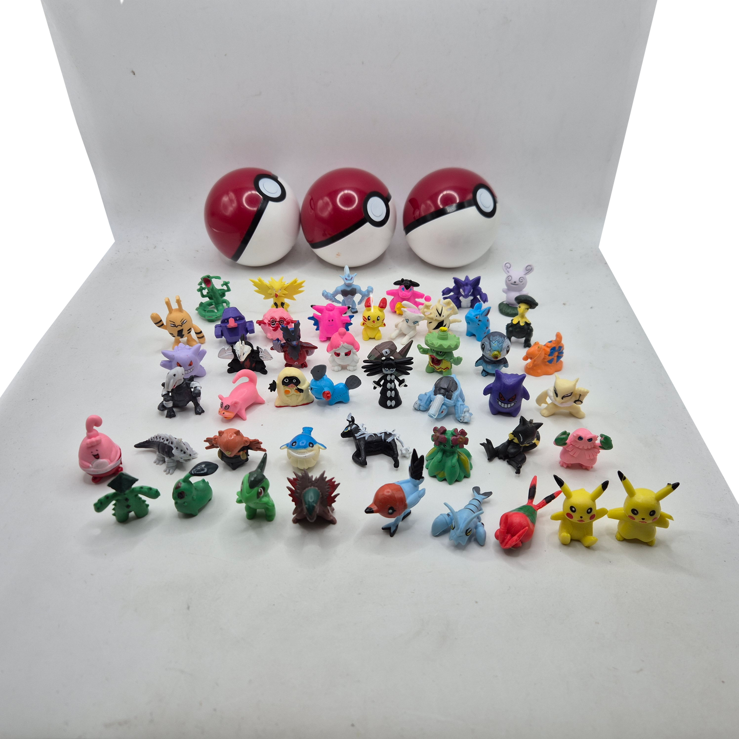 48x RL Pokemon Mini Figuren + 3 Pokebälle